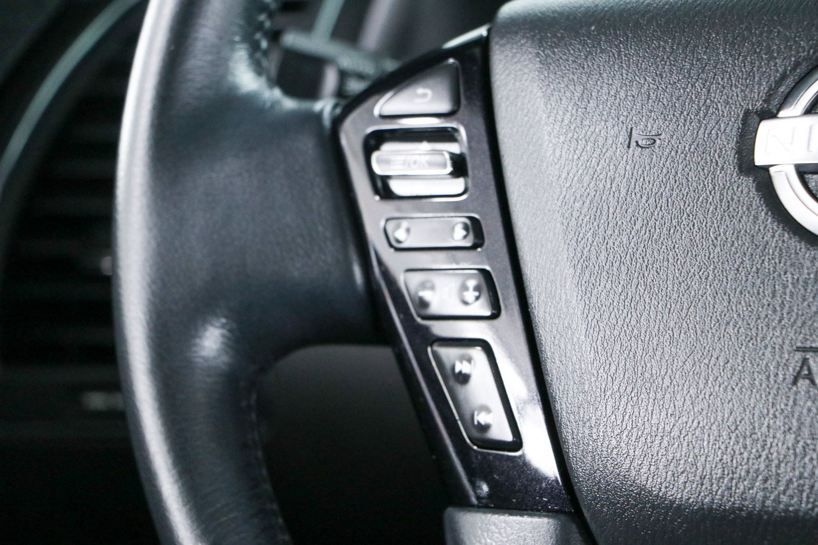 Used 2023 Nissan Armada SL w/ Midnight Edition Package AWD/4WD image 14