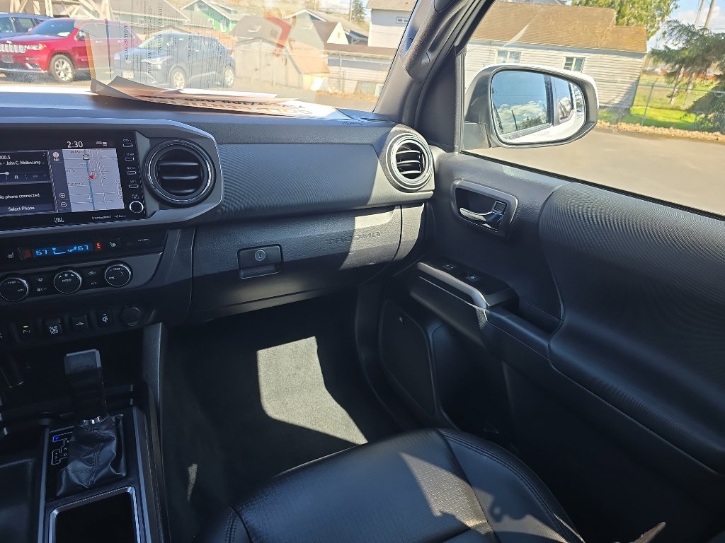 Certified 2022 Toyota Tacoma TRD Off-Road w/ TRD Premium Off Road Package AWD/4WD image 22