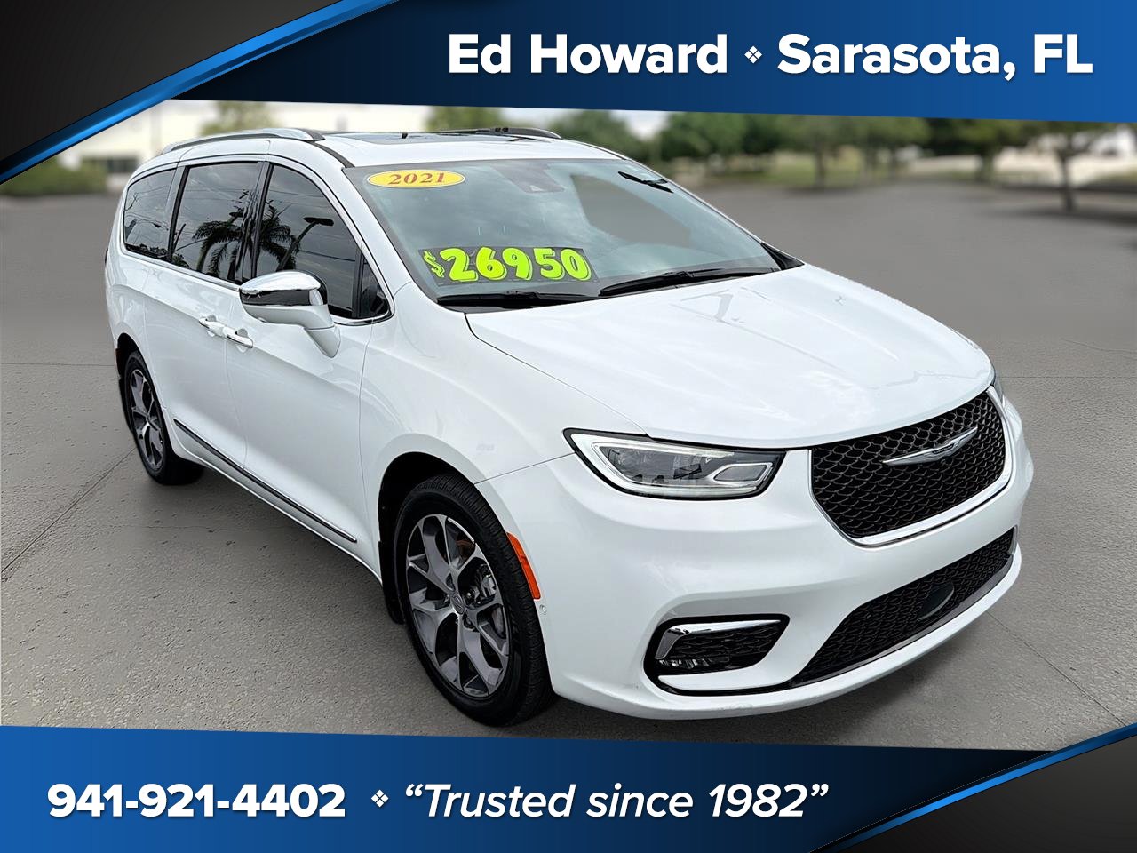 Used 2021 Chrysler Pacifica Limited w/ Uconnect Theater Family Group AWD/4WD image 1