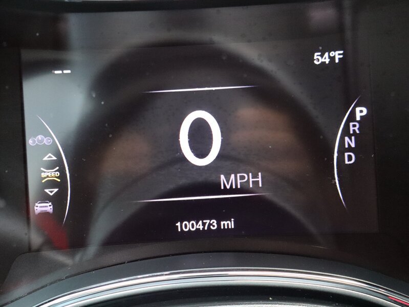 Used 2019 Jeep Grand Cherokee Laredo AWD/4WD image 23