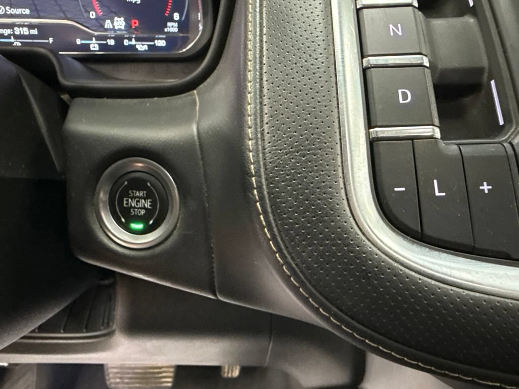 Used 2022 GMC Yukon XL SLT w/ SLT Luxury Package AWD/4WD image 38