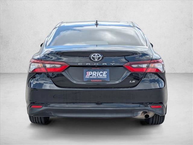 Used 2022 Toyota Camry LE FWD image 7