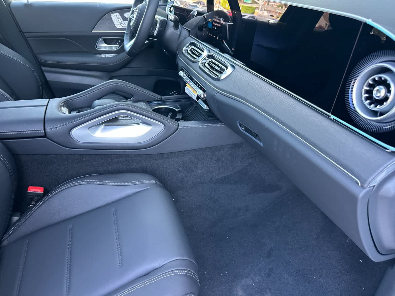 New 2027 Mercedes-Benz GLE 450 4MATIC Coupe image 16