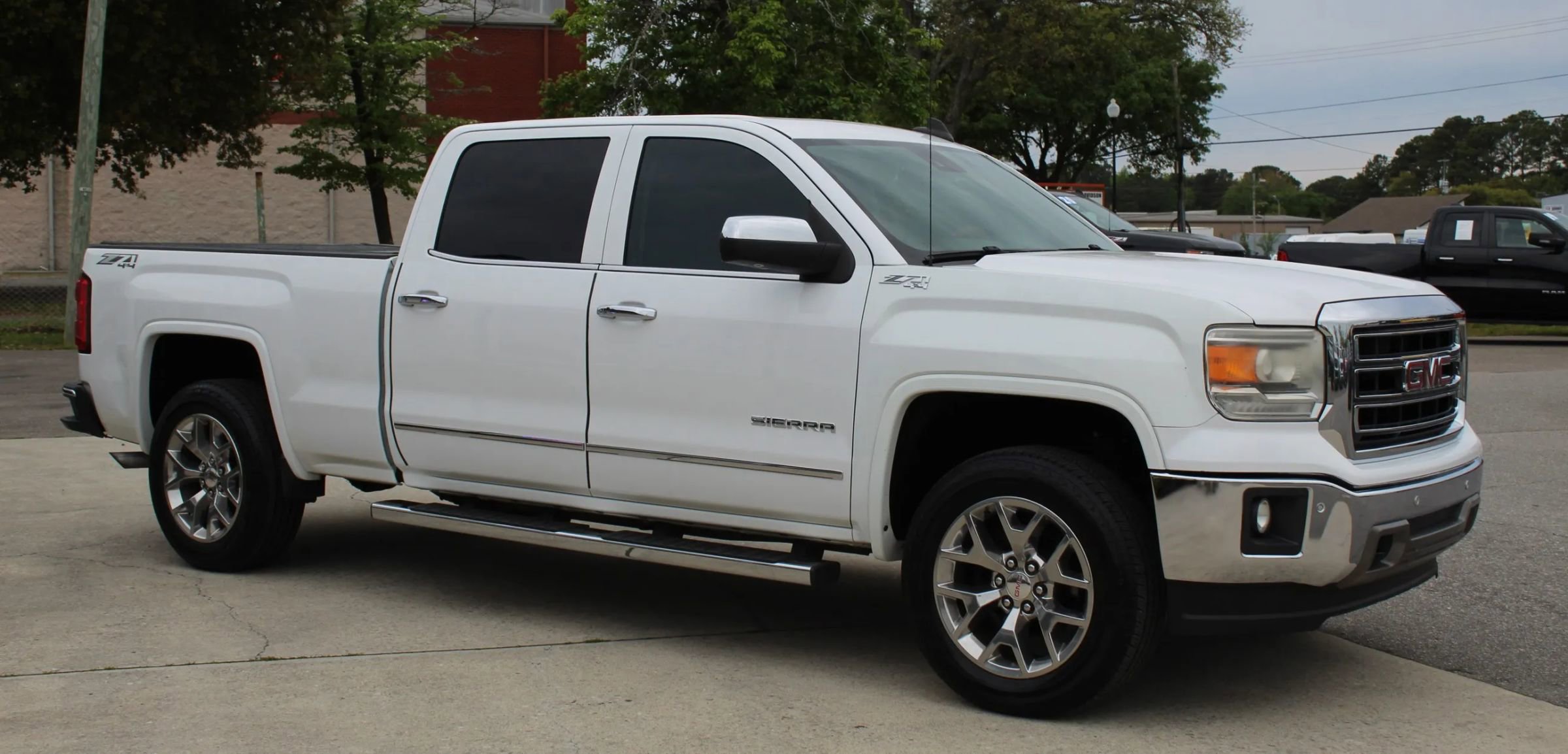 Used 2015 GMC Sierra 1500 SLT w/ SLT Crew Cab Value Package image 7