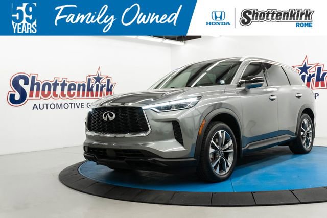 Used 2023 INFINITI QX60 Luxe w/ Cargo Package image 1