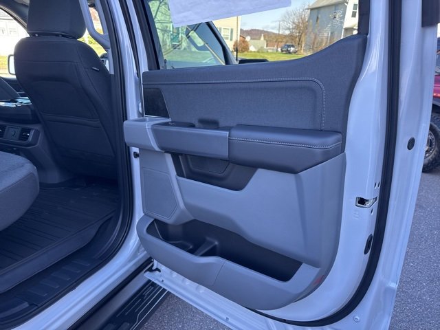 New 2025 Ford F150 Lightning XLT w/ Max Trailer Tow Package image 37