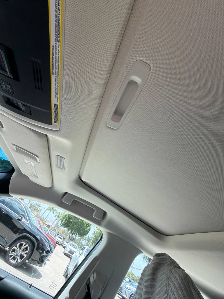 Used 2019 Lexus ES 300h w/ Premium Package FWD image 15
