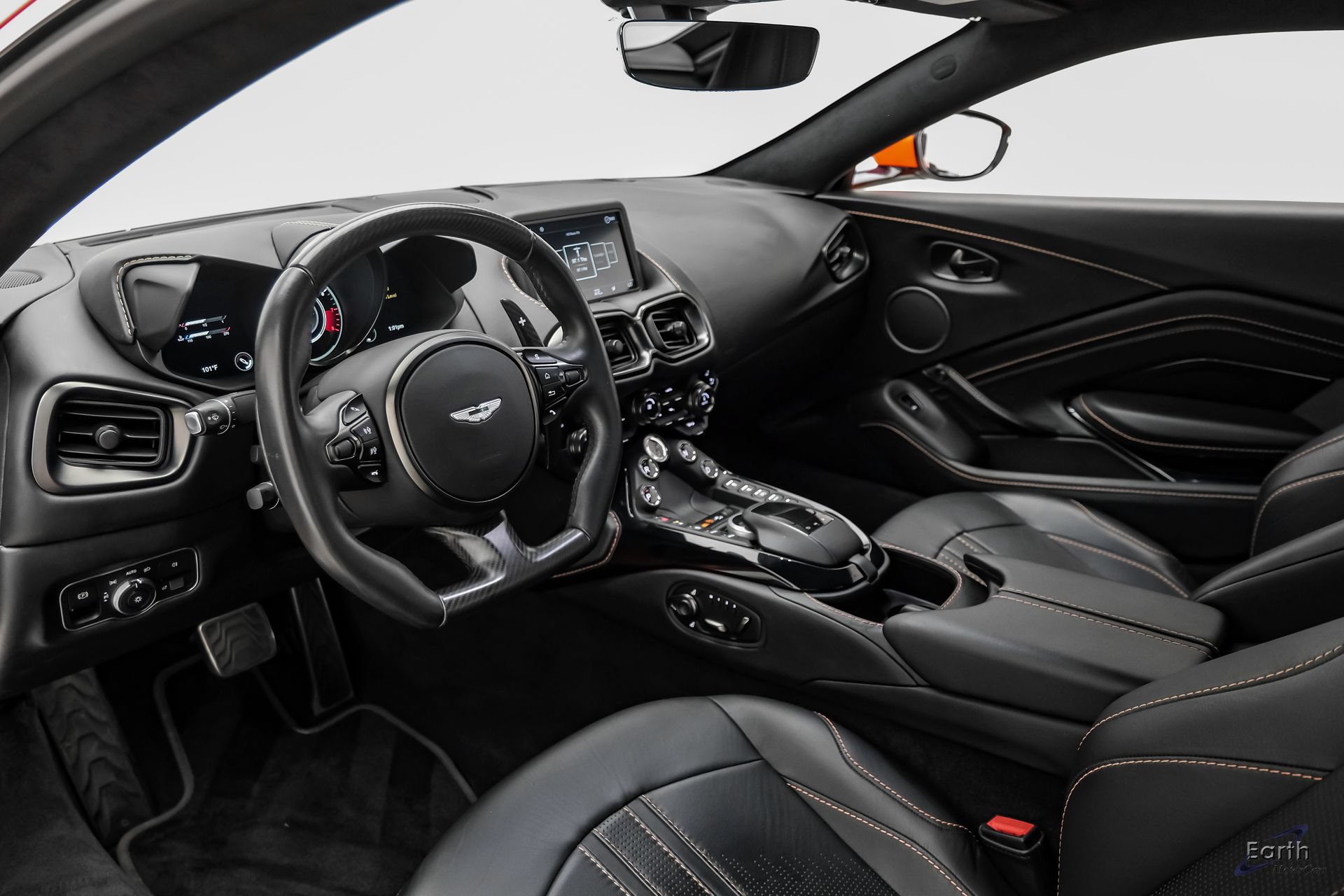 Used 2020 Aston Martin V8 Vantage Coupe RWD image 3