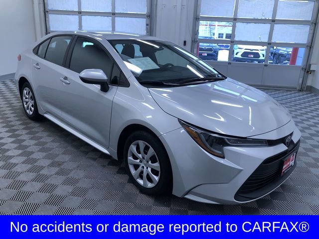 Used 2025 Toyota Corolla LE image 3