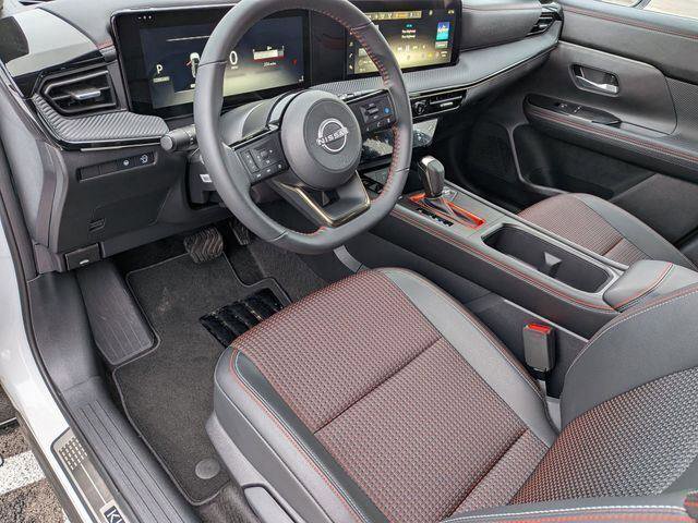Used 2025 Nissan Kicks SR w/ Illumination Package FWD image 10