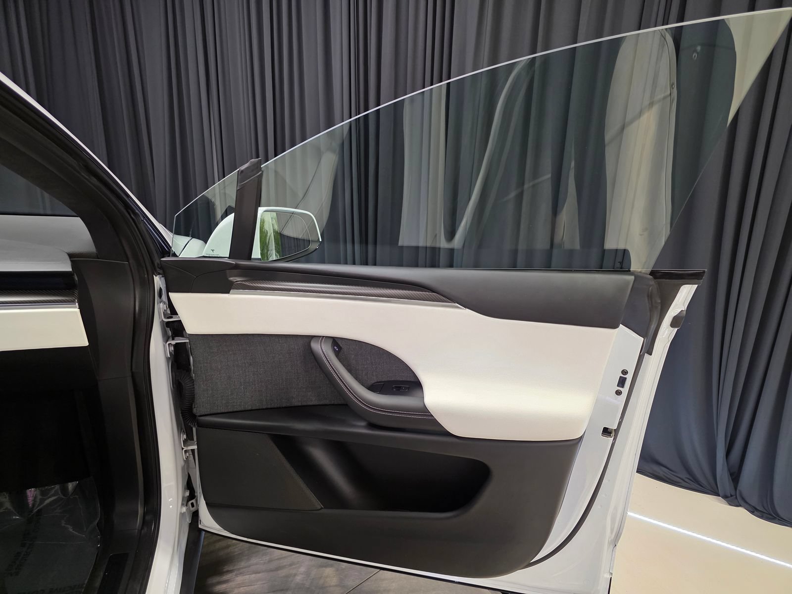 Used 2022 Tesla Model X Plaid AWD/4WD image 33