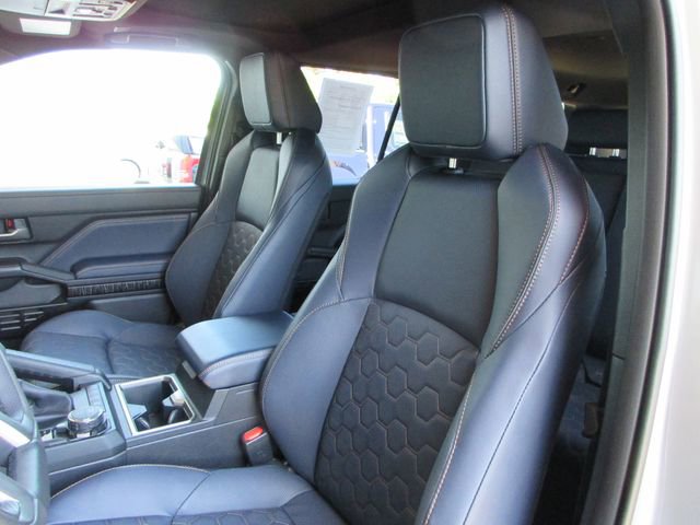 Certified 2026 Toyota 4Runner Platinum AWD/4WD image 18