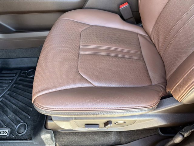 Used 2024 Ford Expedition Max King Ranch image 13