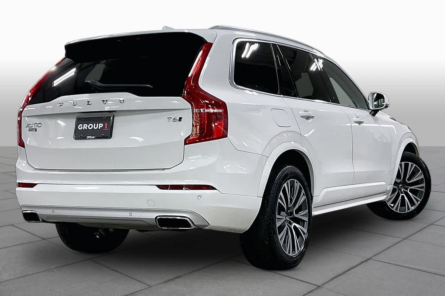 Used 2021 Volvo XC90 T6 Momentum w/ Climate Package AWD/4WD image 13