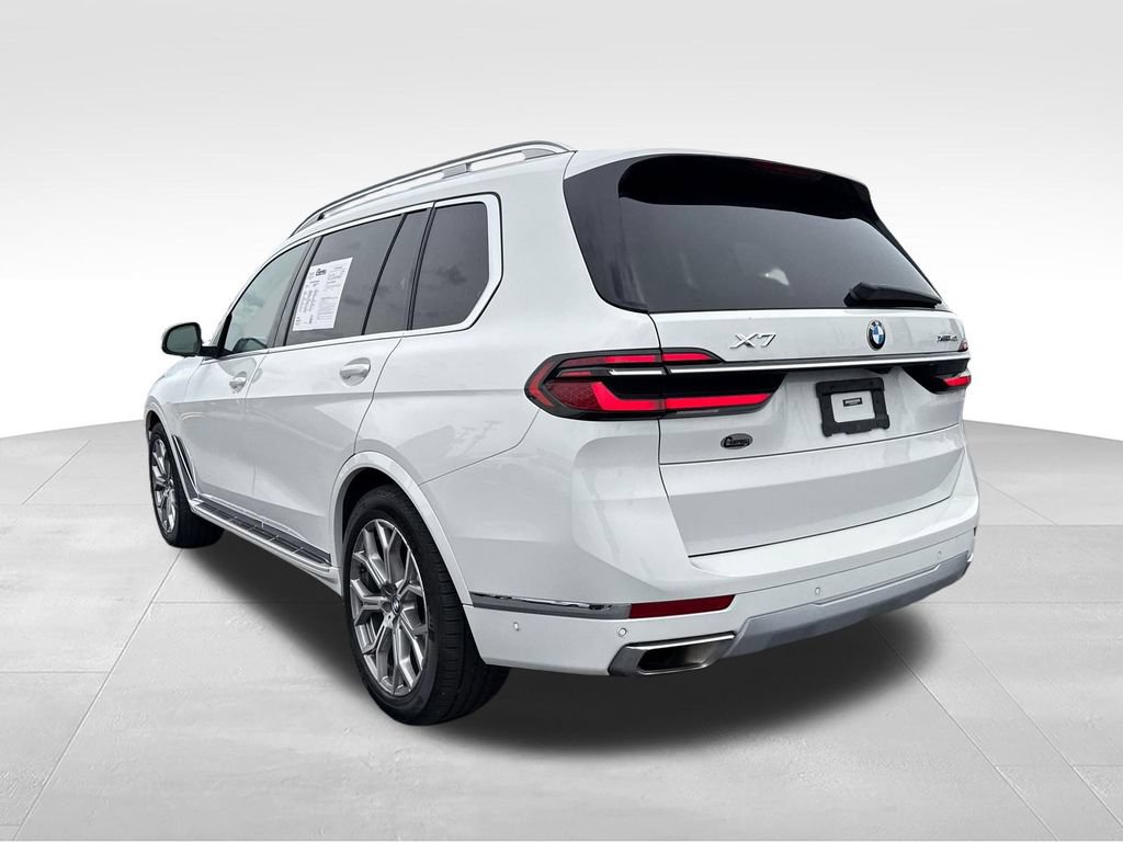 Used 2023 BMW X7 xDrive40i w/ Premium Package AWD/4WD image 3