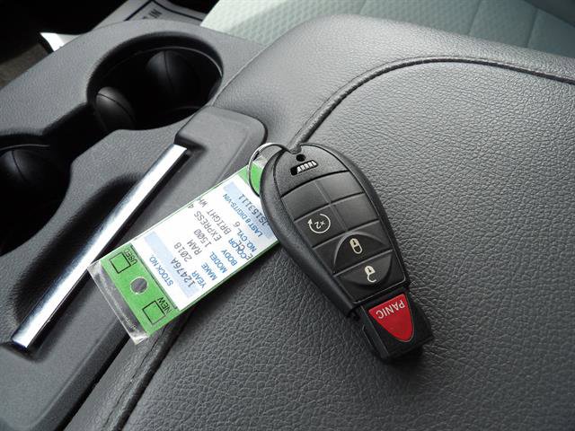 Used 2018 RAM 1500 Express image 18