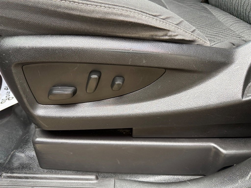 Used 2016 Chevrolet Tahoe 4WD w/ Remote Keyless Entry Package image 10