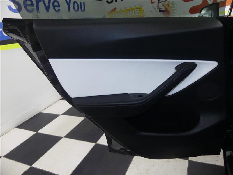 Used 2021 Tesla Model Y Performance image 23