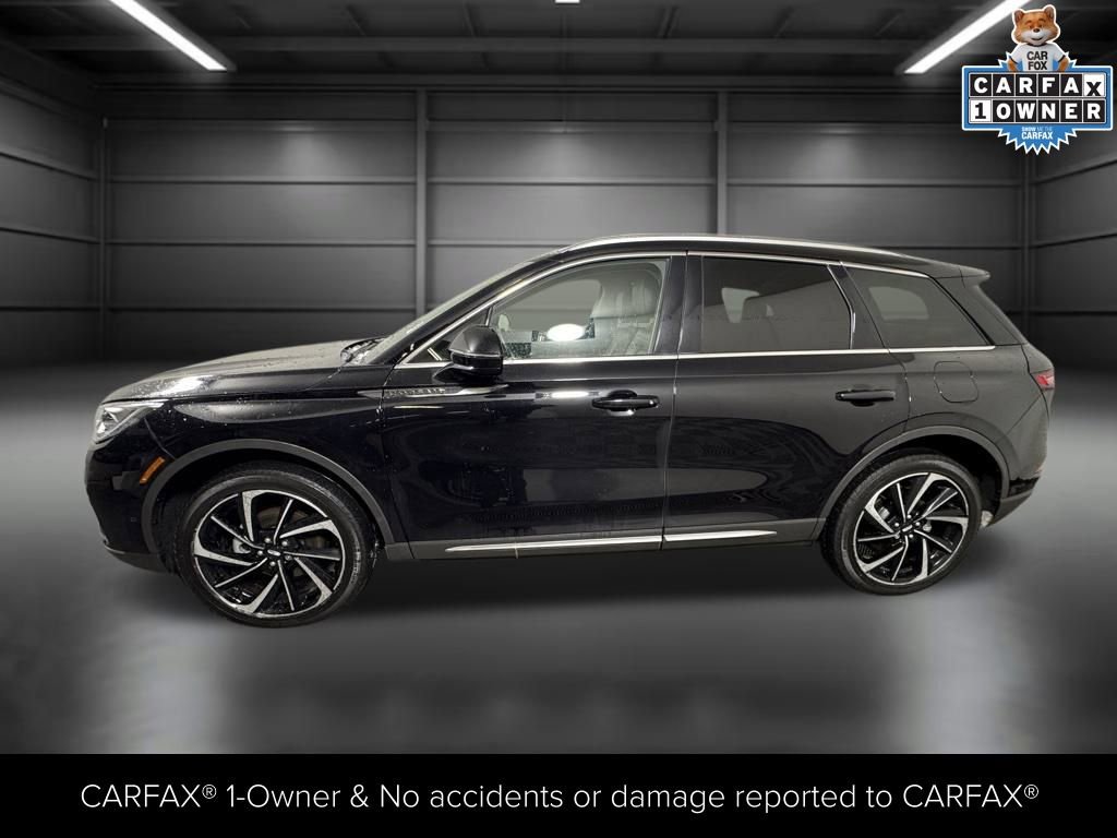 Certified 2023 Lincoln Corsair Reserve w/ Equipment Group 202A image 3