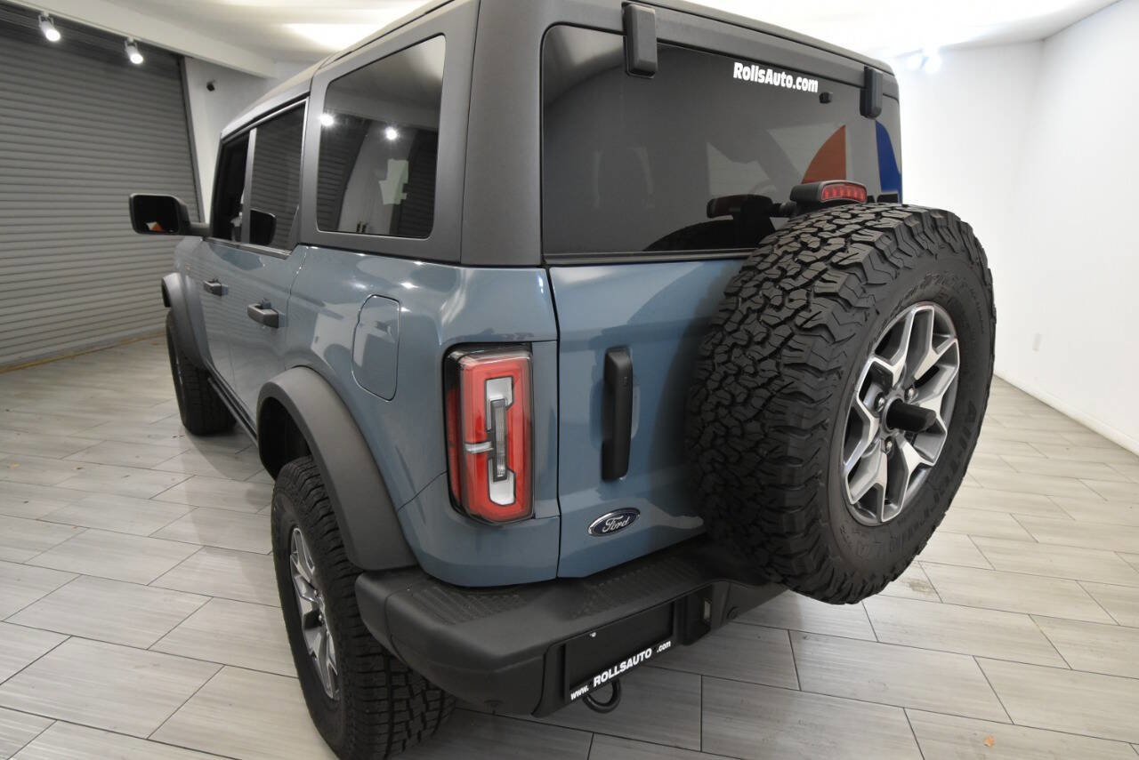 Used 2022 Ford Bronco Badlands image 3