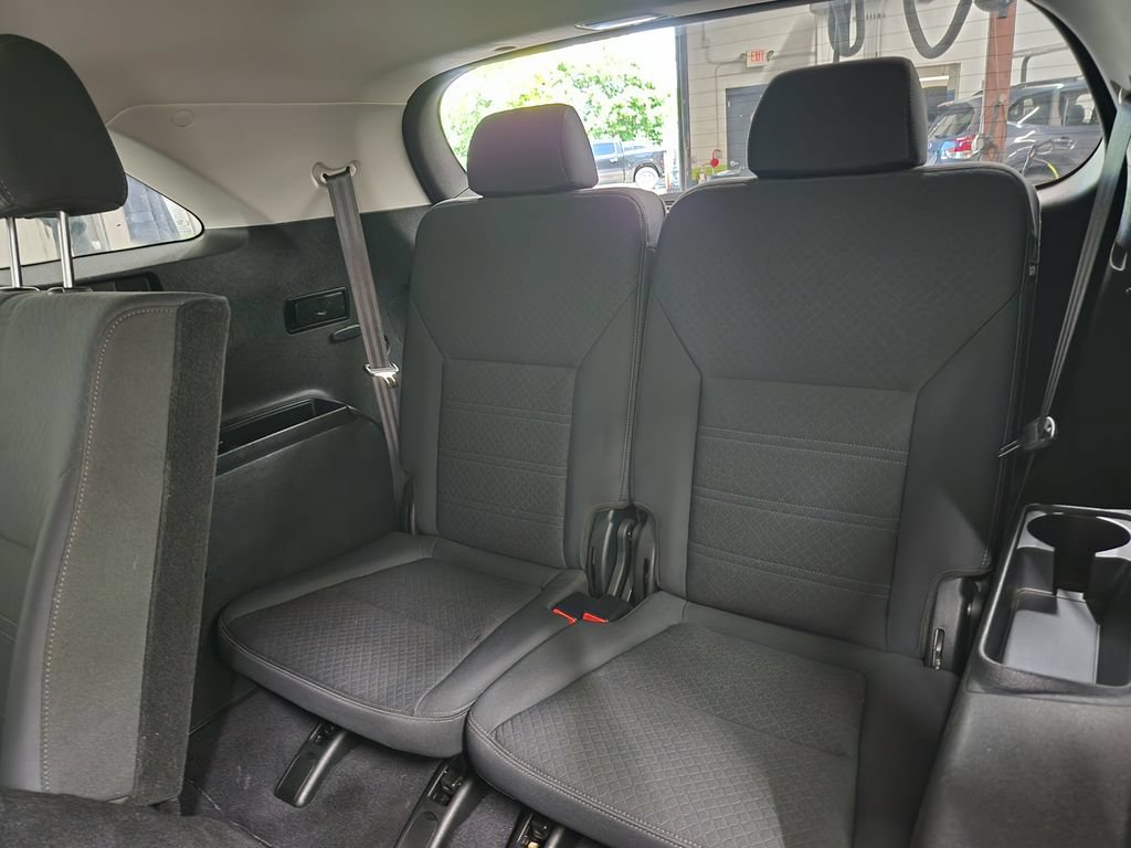 Used 2020 Kia Sorento LX FWD image 26