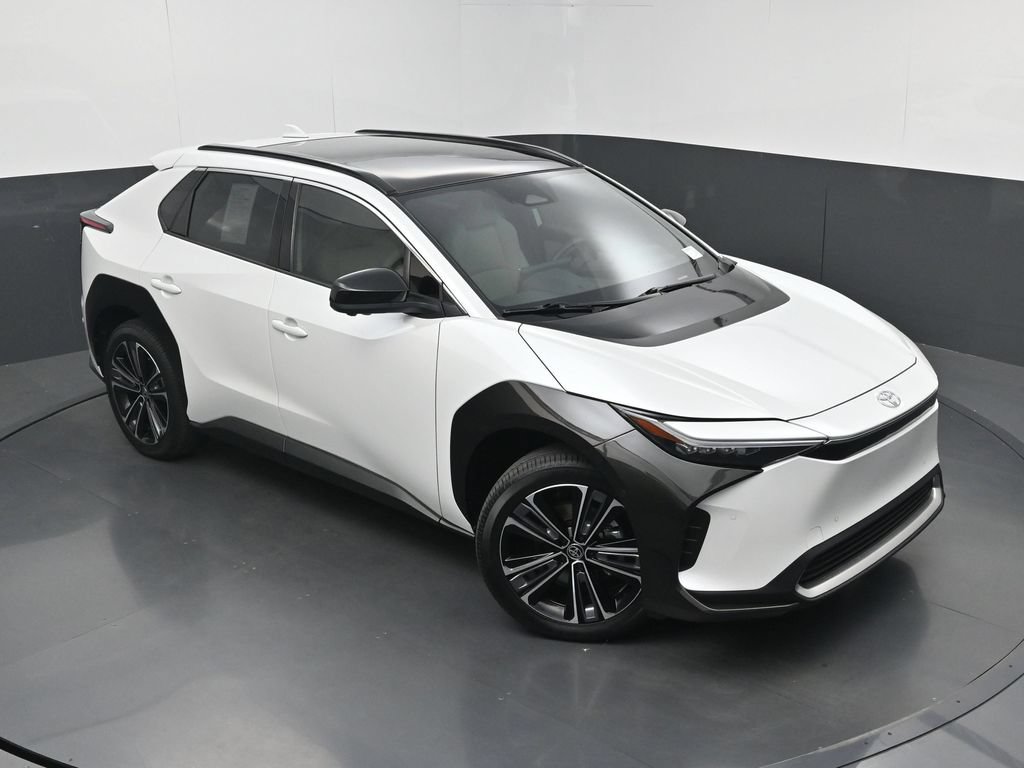 Used 2024 Toyota bZ4X AWD w/ Weather Package image 32