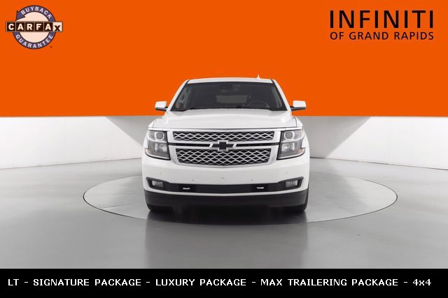 Used 2017 Chevrolet Suburban LT w/ LT Signature Package image 8