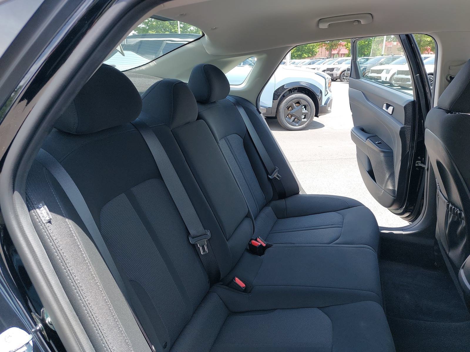 Used 2022 Kia K5 LXS FWD image 12