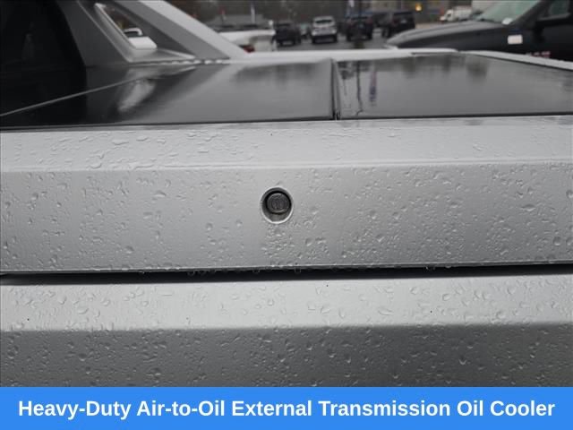 Used 2013 Chevrolet Avalanche LTZ image 22