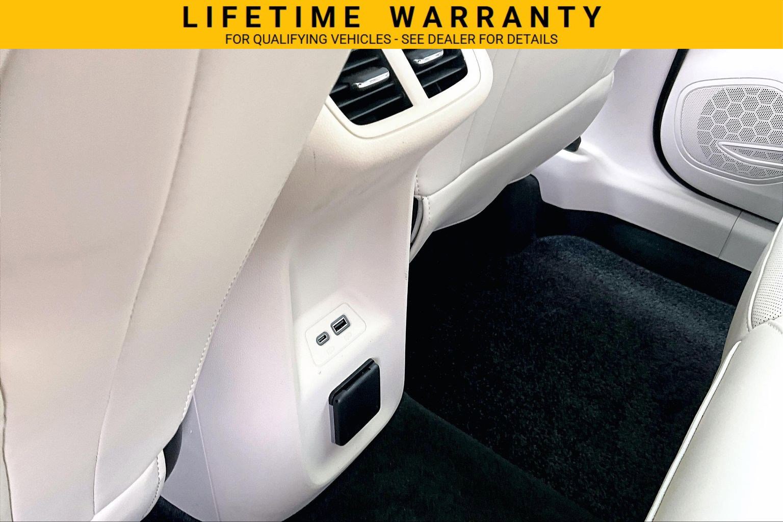 Used 2022 Buick Envision Avenir w/ Premium Seat Package FWD image 30
