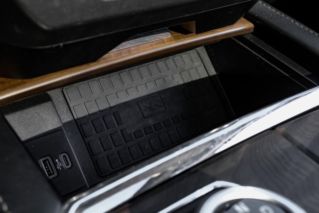 Used 2021 Ford Expedition Max Platinum image 27