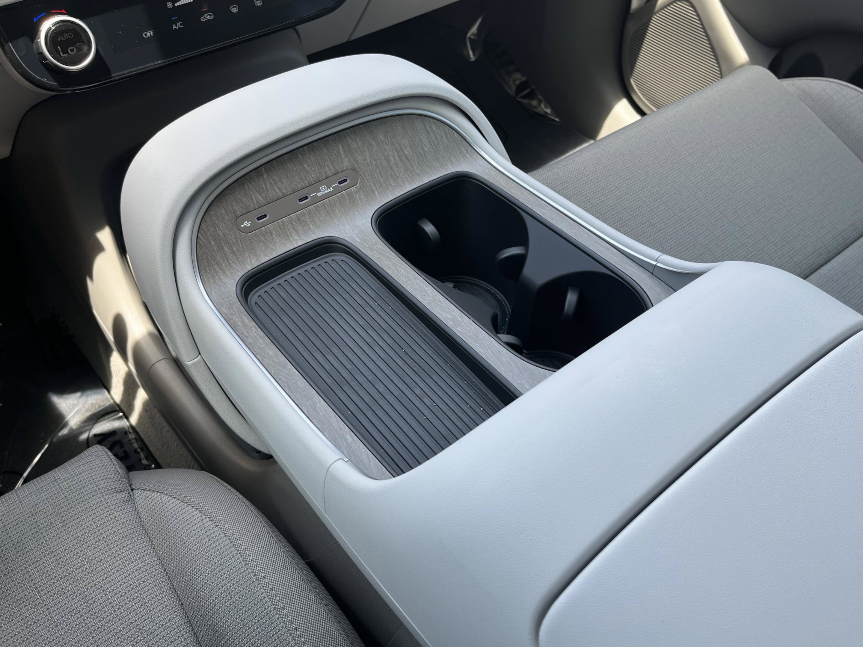 New 2026 Hyundai Palisade SE FWD image 28