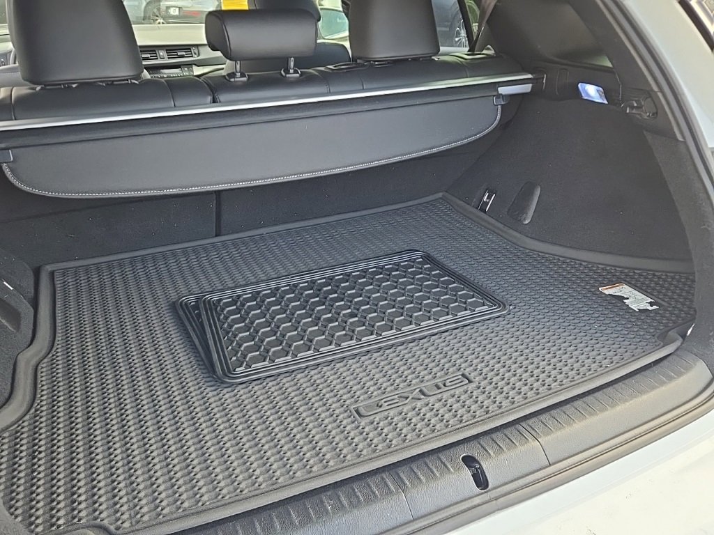 Used 2015 Lexus CT 200h image 7