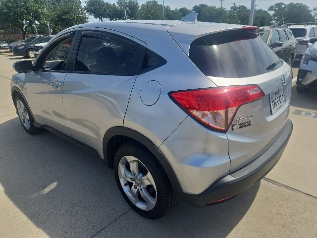 Used 2016 Honda HR-V EX image 4