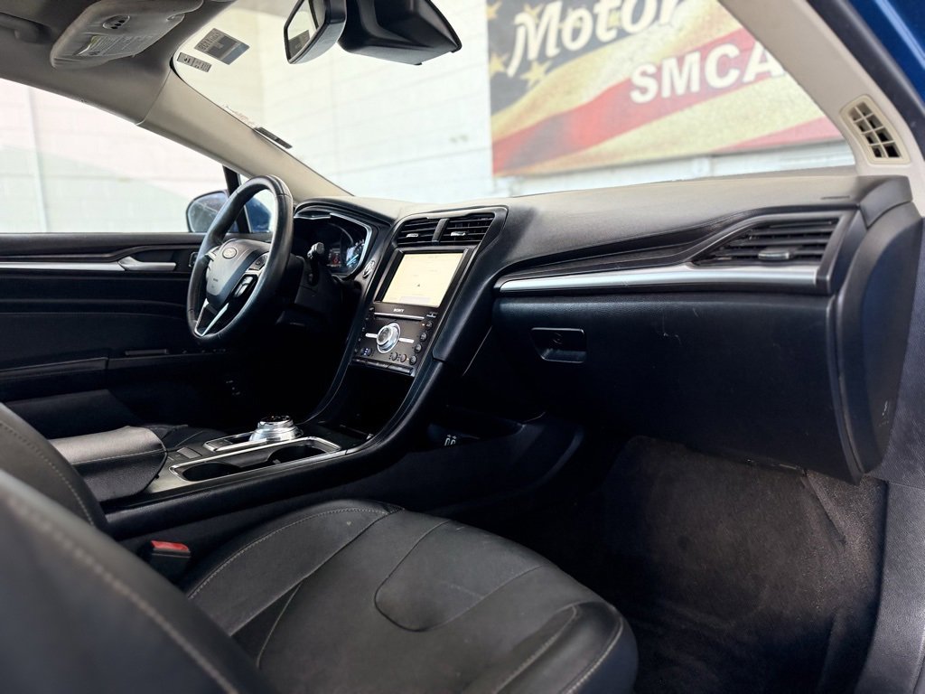 Used 2020 Ford Fusion Titanium image 15