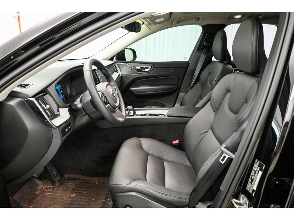 Used 2025 Volvo XC60 T8 Plus w/ Protection Package Premier AWD/4WD image 35