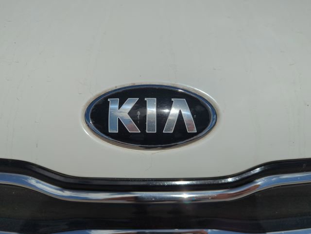 Used 2017 Kia Soul + w/ Designer's Package image 5