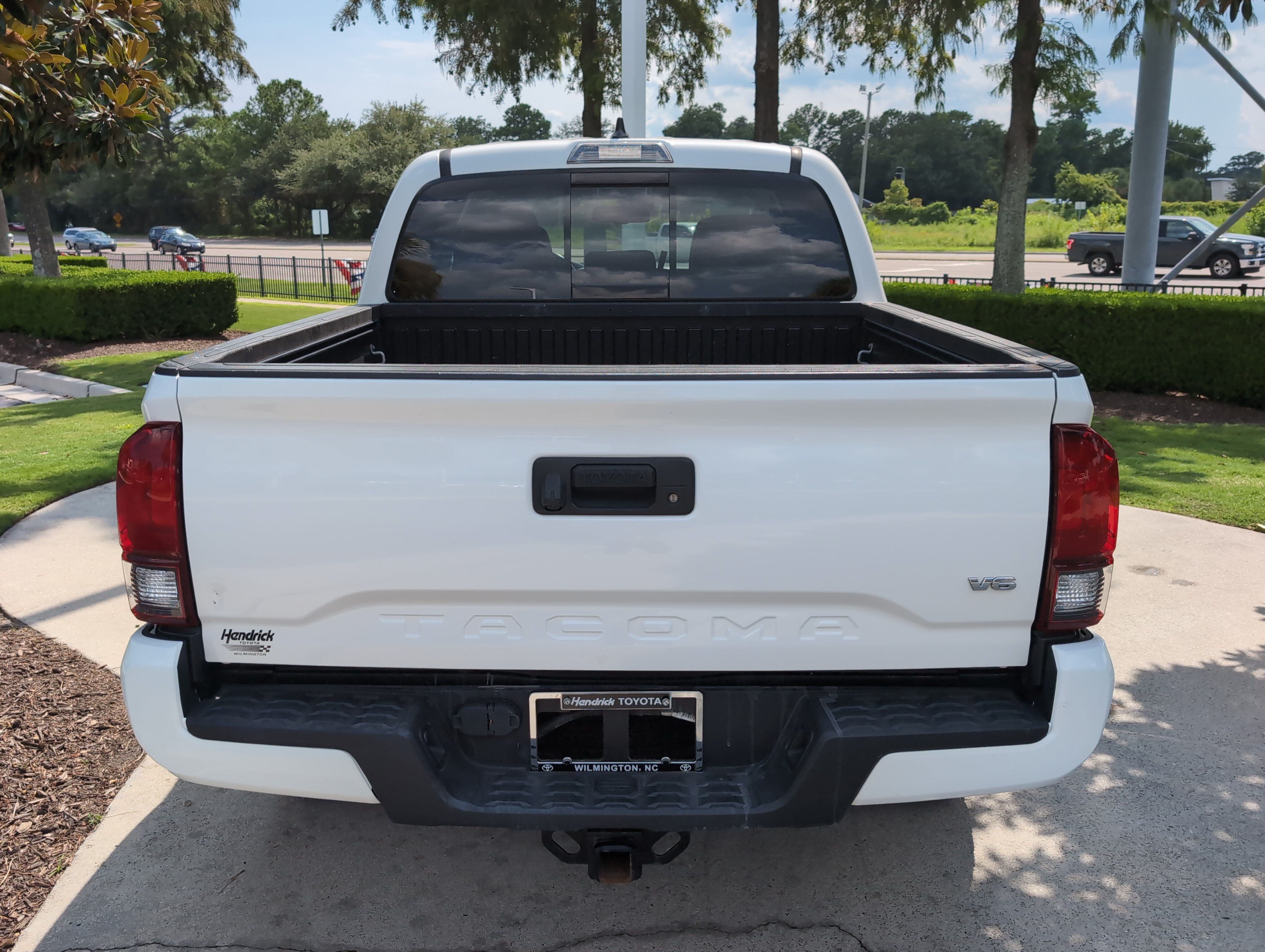 Certified 2023 Toyota Tacoma SR5 w/ Technology Package RWD image 9