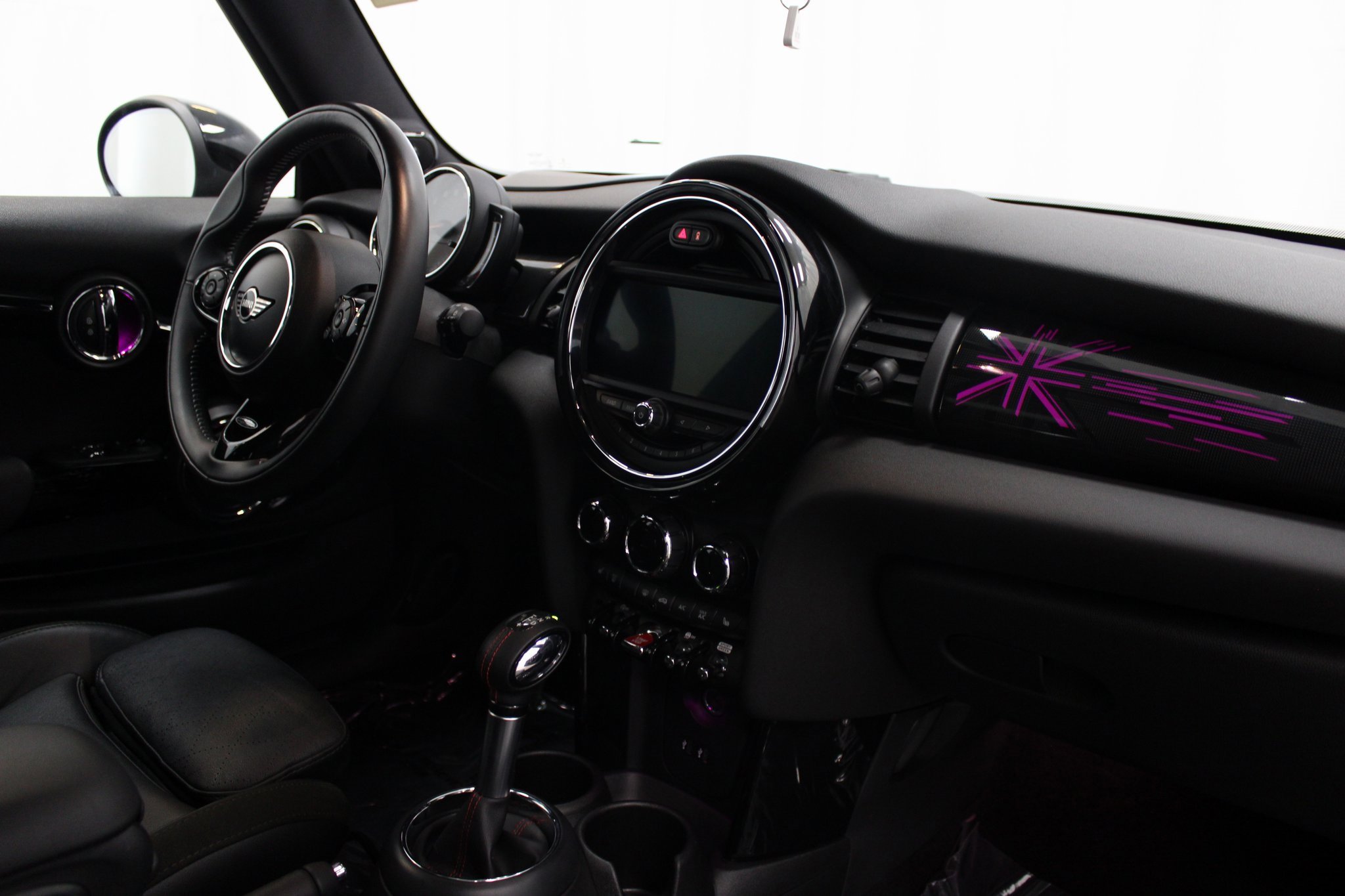 Used 2019 MINI Cooper S image 23