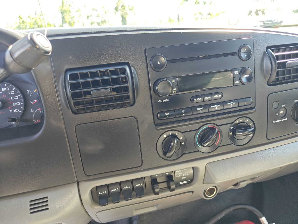 Used 2007 Ford F450 XL RWD image 28