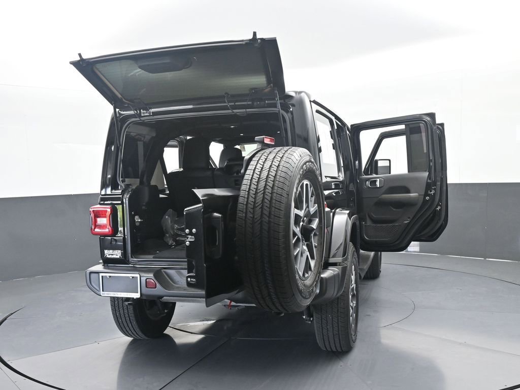 Used 2024 Jeep Wrangler Sahara image 69