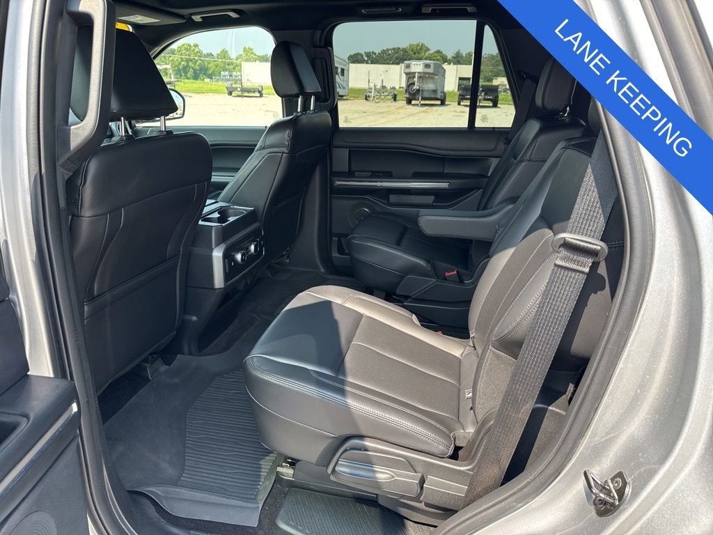 Used 2021 Ford Expedition XLT image 20
