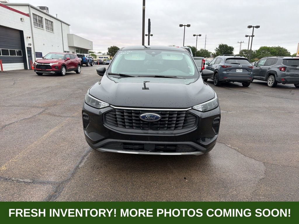 Used 2024 Ford Escape Active FWD image 2