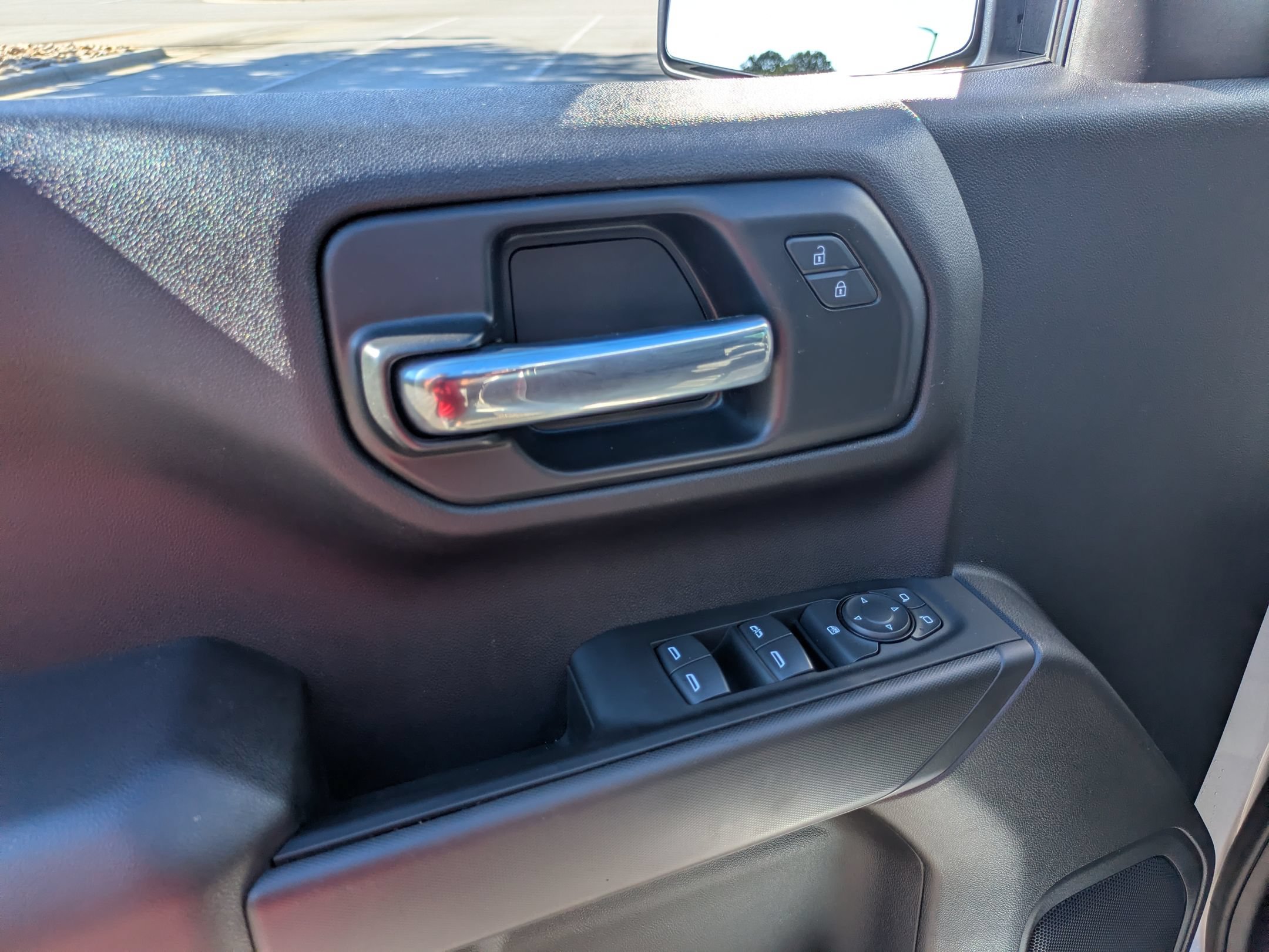 Used 2022 Chevrolet Silverado 1500 Custom RWD image 16