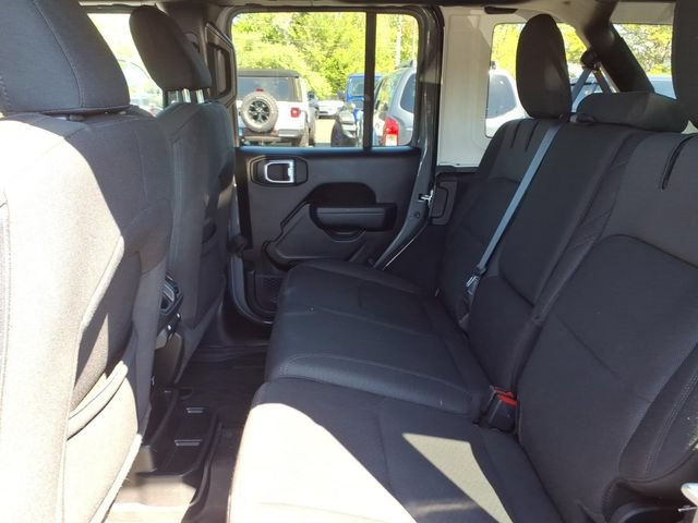 Used 2023 Jeep Wrangler Unlimited w/ Sun & Screen Package AWD/4WD image 16