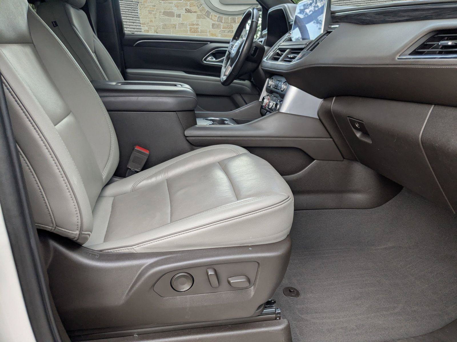 Used 2021 GMC Yukon XL SLT w/ Rear Media and Nav Package RWD image 24