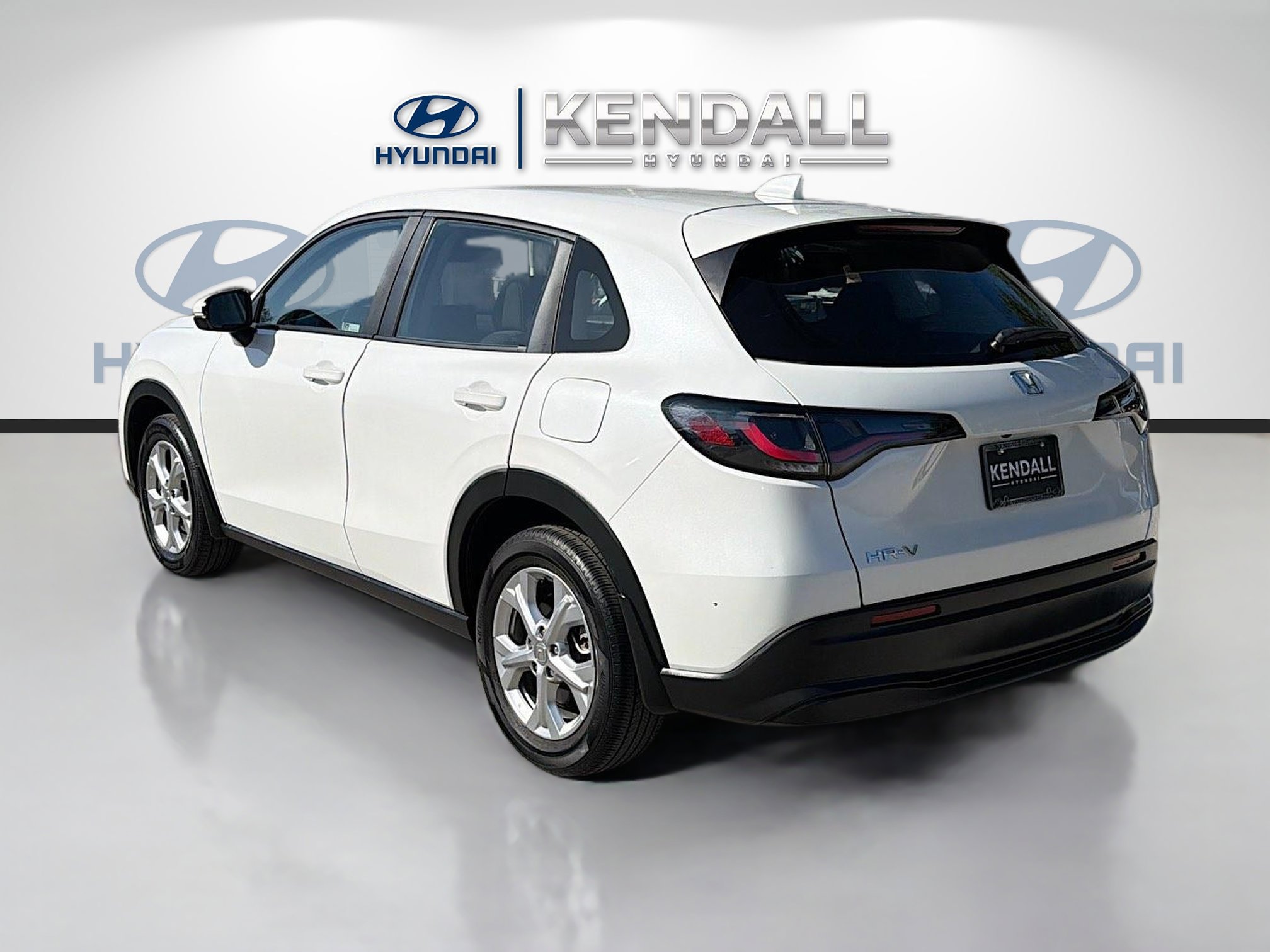 Used 2023 Honda HR-V LX image 5