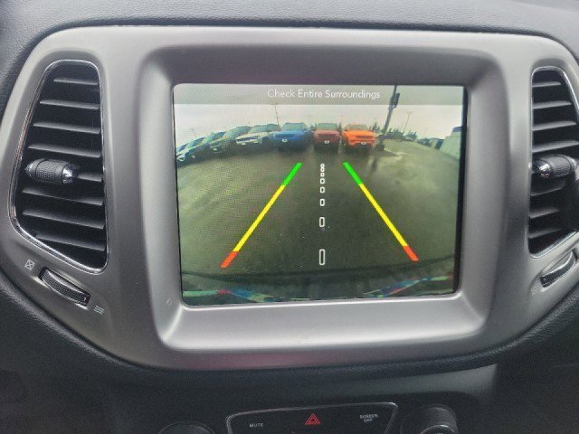 Used 2017 Jeep Compass Latitude w/ Popular Equipment Group image 5