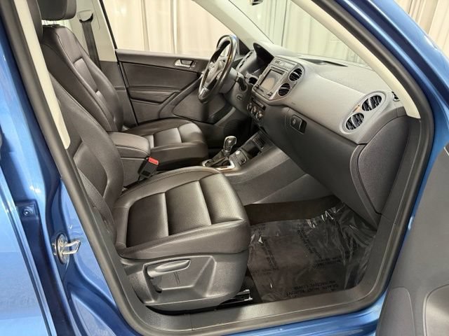 Used 2017 Volkswagen Tiguan S AWD/4WD image 7