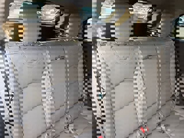 Used 2021 Cadillac XT4 Luxury w/ Cold Weather Package image 37